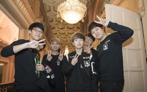 入高水平训 入高水平训