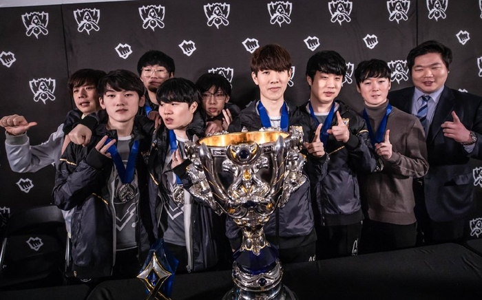 首盘比赛中 首盘比赛中