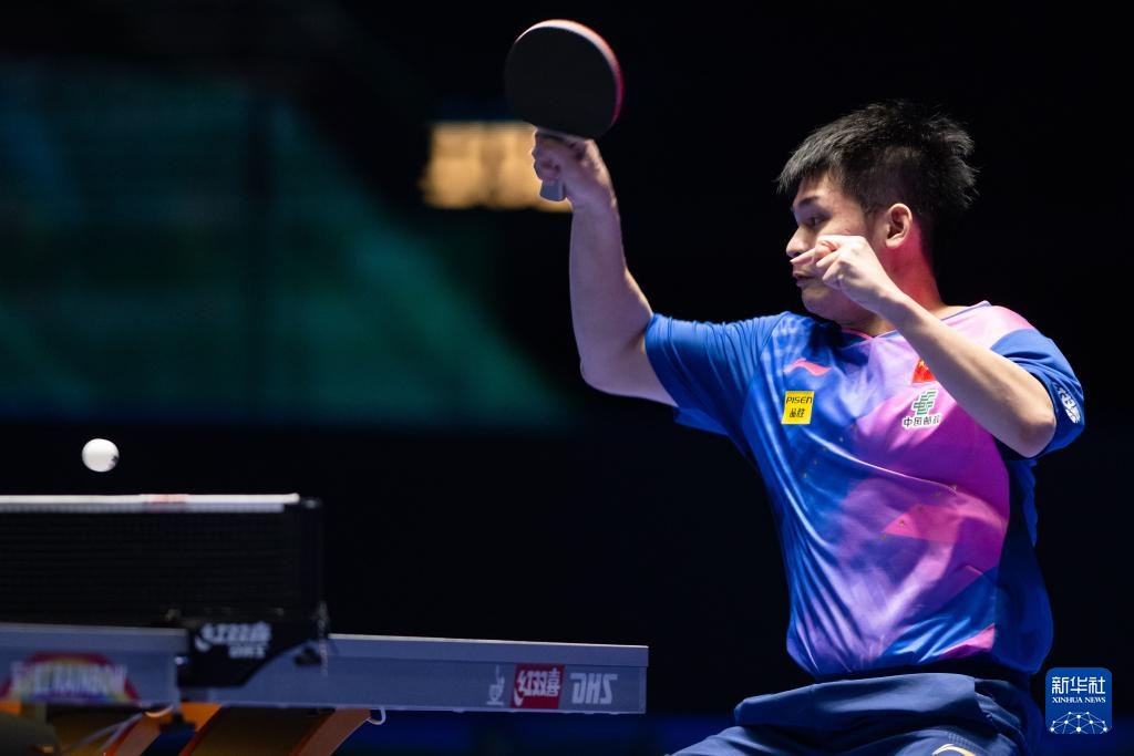 菲利克斯与 菲利克斯与