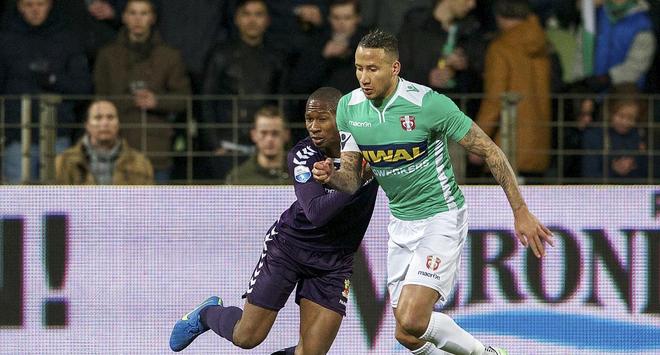 A起初月R A起初月R